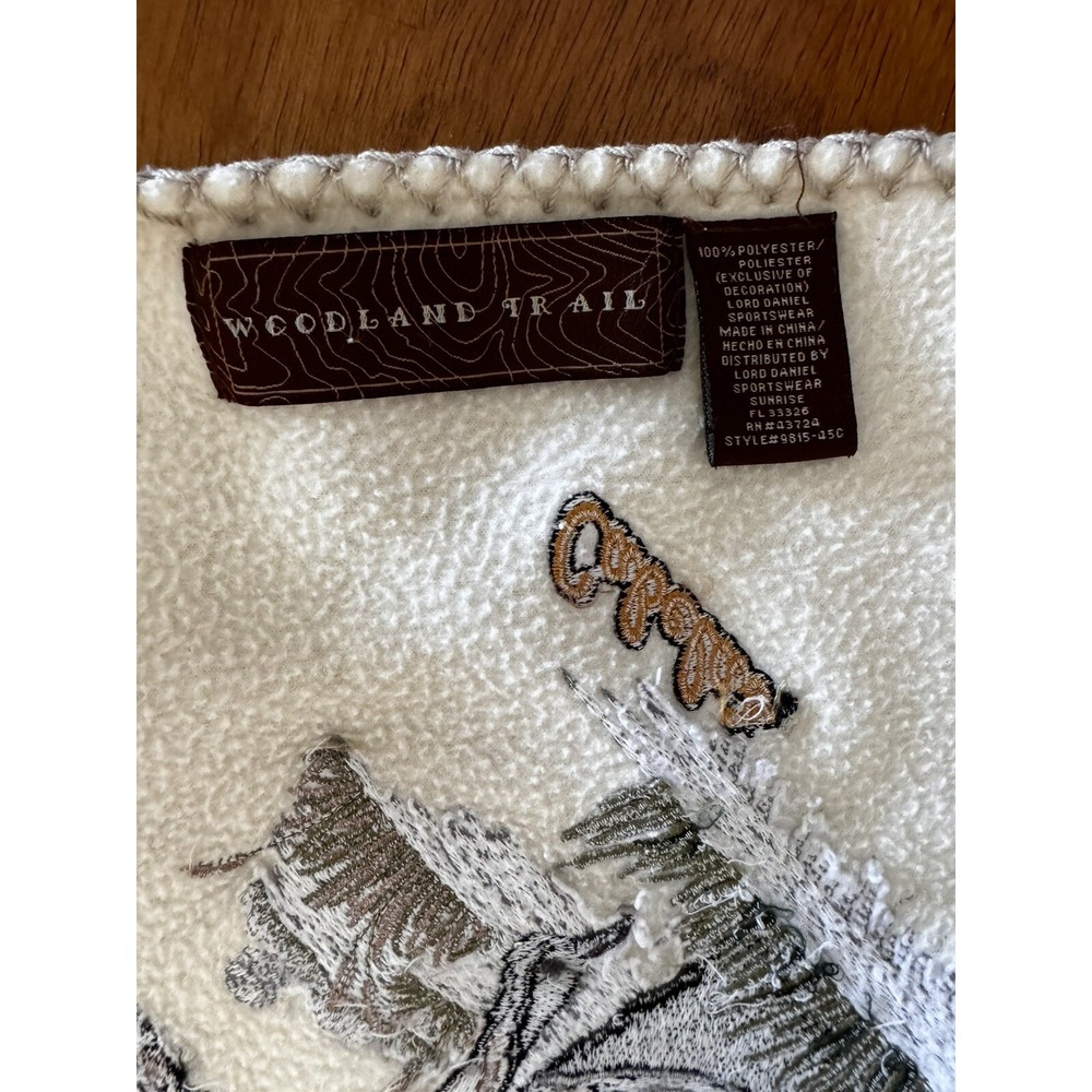 Dog And Ducks Embroidery Throw 42"x60" Cream Color By Cabelas - Picture 3 of 7